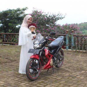 Astuti Risma profile icon