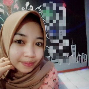 Esy Afriani profile icon