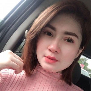 Liana Rosly profile icon