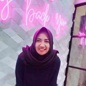 Dwi Yulia Lestari profile icon