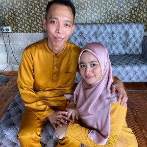 Farah Ainaa profile icon