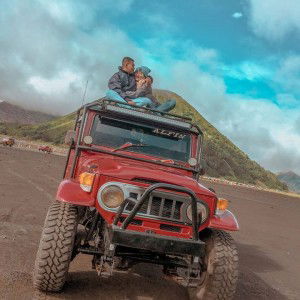 Tria Nur Agustin profile icon