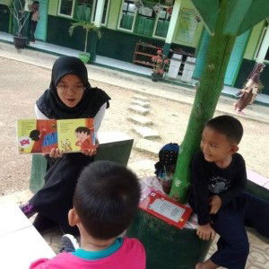 Futty Mayangsari profile icon