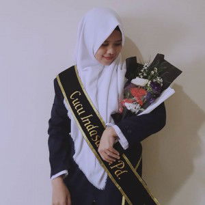 Cucu Indasari profile icon