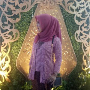 Dewi Puspitaningrum profile icon