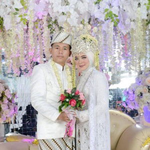 Rosa Santi profile icon