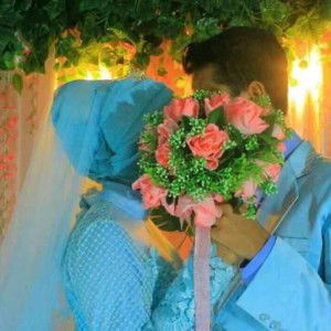 Isfina rohmatul hidayah profile icon