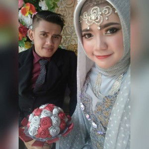 Tanti Liana Meyliana profile icon