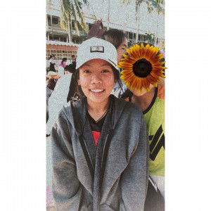 ชม'ม พู่ profile icon