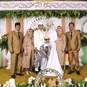 Nadya Rosali profile icon