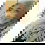 Ratna Rusli profile icon