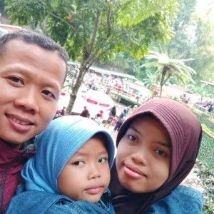 Dewi Mam Hasna profile icon