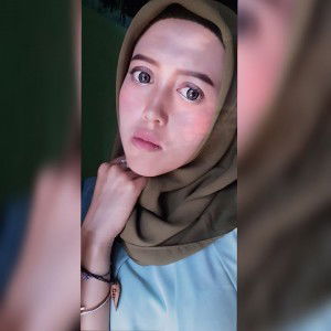 Siti Munawaroh profile icon