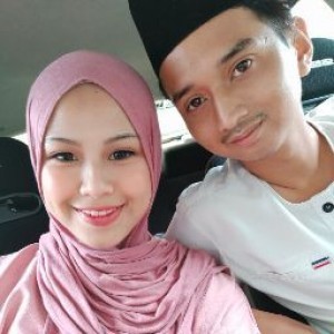 Nik Syafira profile icon