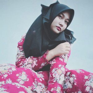 Ayu Cahyani profile icon