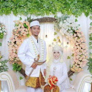 Desi Purnamasari profile icon