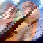 Indah Permata Sari profile icon