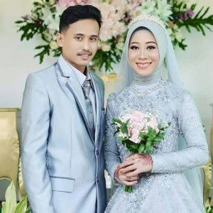 Sri Wahyuni profile icon