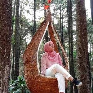 Novita Della profile icon