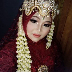 Dewi Septia profile icon