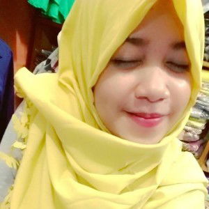 Dhiya Darnita Insyirah profile icon