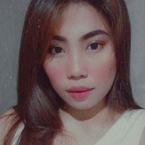 Curthney Ann Enolpe profile icon