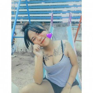 หญิง มี่. profile icon