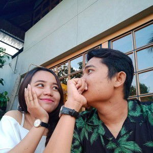 Era Wahyuni profile icon