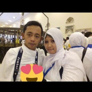 Almira De Alfi profile icon