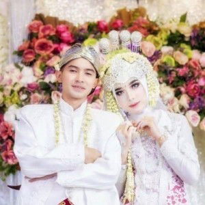 Efa Zuniyati profile icon