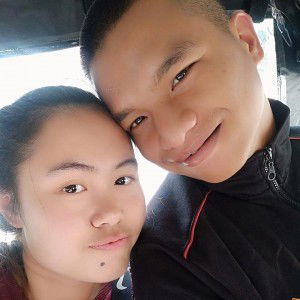 Junly Chomnawang profile icon