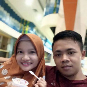 dewi riyani profile icon