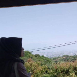 Desi Lusiani profile icon