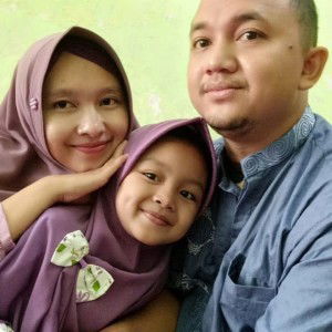 Agustin Dwi Cayandari profile icon