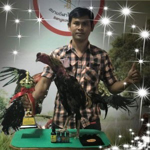 ลูกน้ำมูล คนพลัดถิ่น profile icon