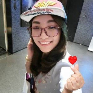 Apinya Chinsoranan profile icon