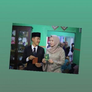 R Rohmah profile icon