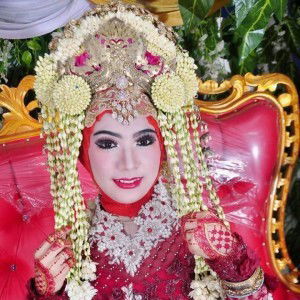 Dina Arianti profile icon