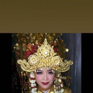 Desi Mardiyanti profile icon