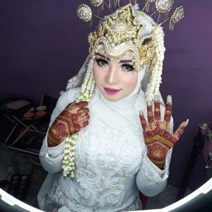 Eva Sllu X-friend profile icon