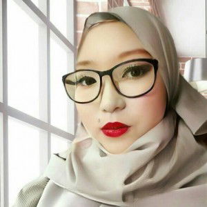 Dyah Lestari profile icon