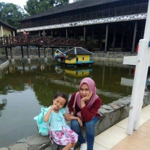 Oem Yanah profile icon