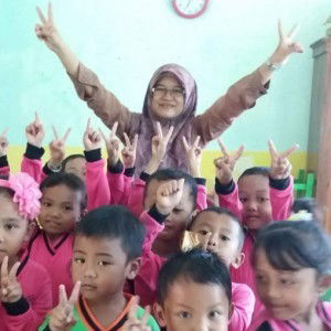 lina faizatul profile icon