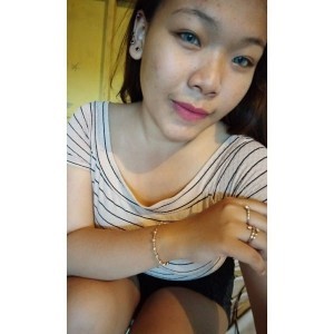 Yulia Dewi Alda Ristanti profile icon