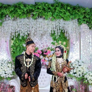 Ratna Junita profile icon