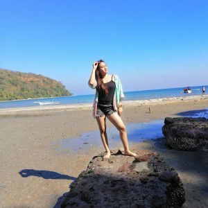 Thea T. De Leon profile icon