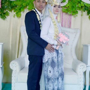 Enie September profile icon