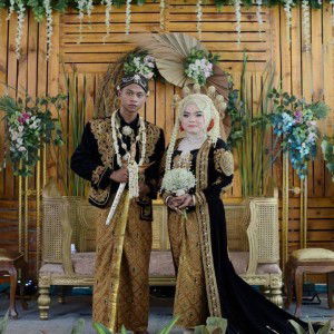 Dinda Larasati profile icon