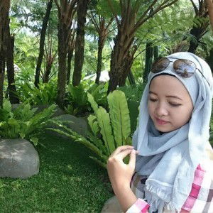 Putri Nita profile icon