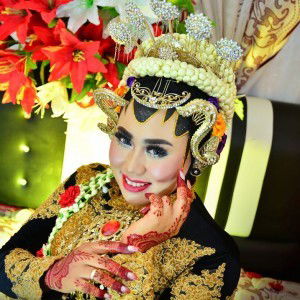 LiLis Sutantii profile icon